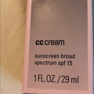 Mary Kay CC cream in shade: Deep